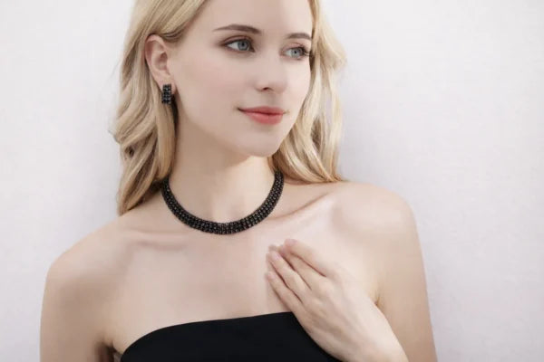 Elegant / Premium Style ✨ Luxury Gold-Plated Crystal Choker Necklace & Matching Earrings Set